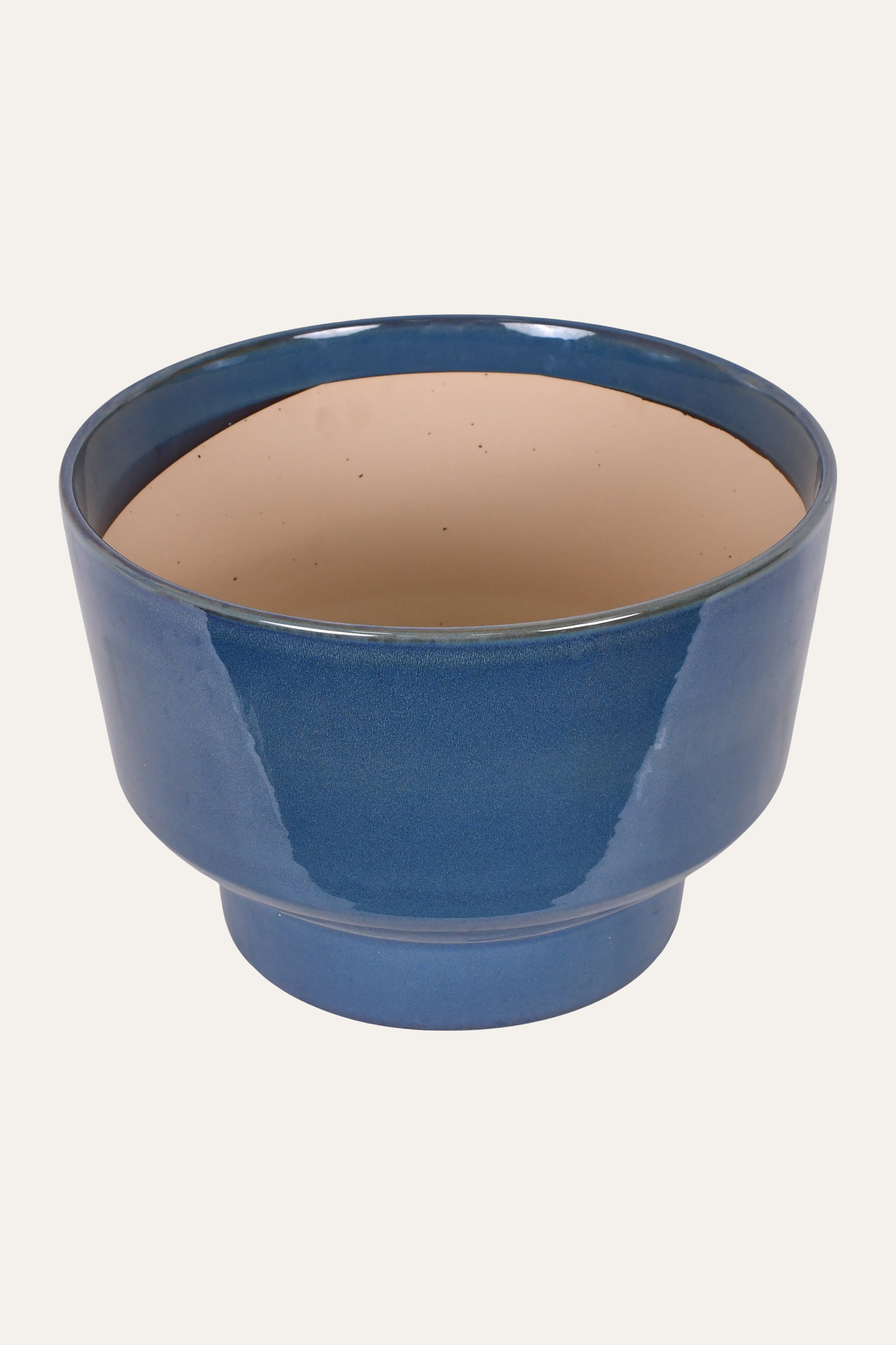 Decorative ceramic planter 