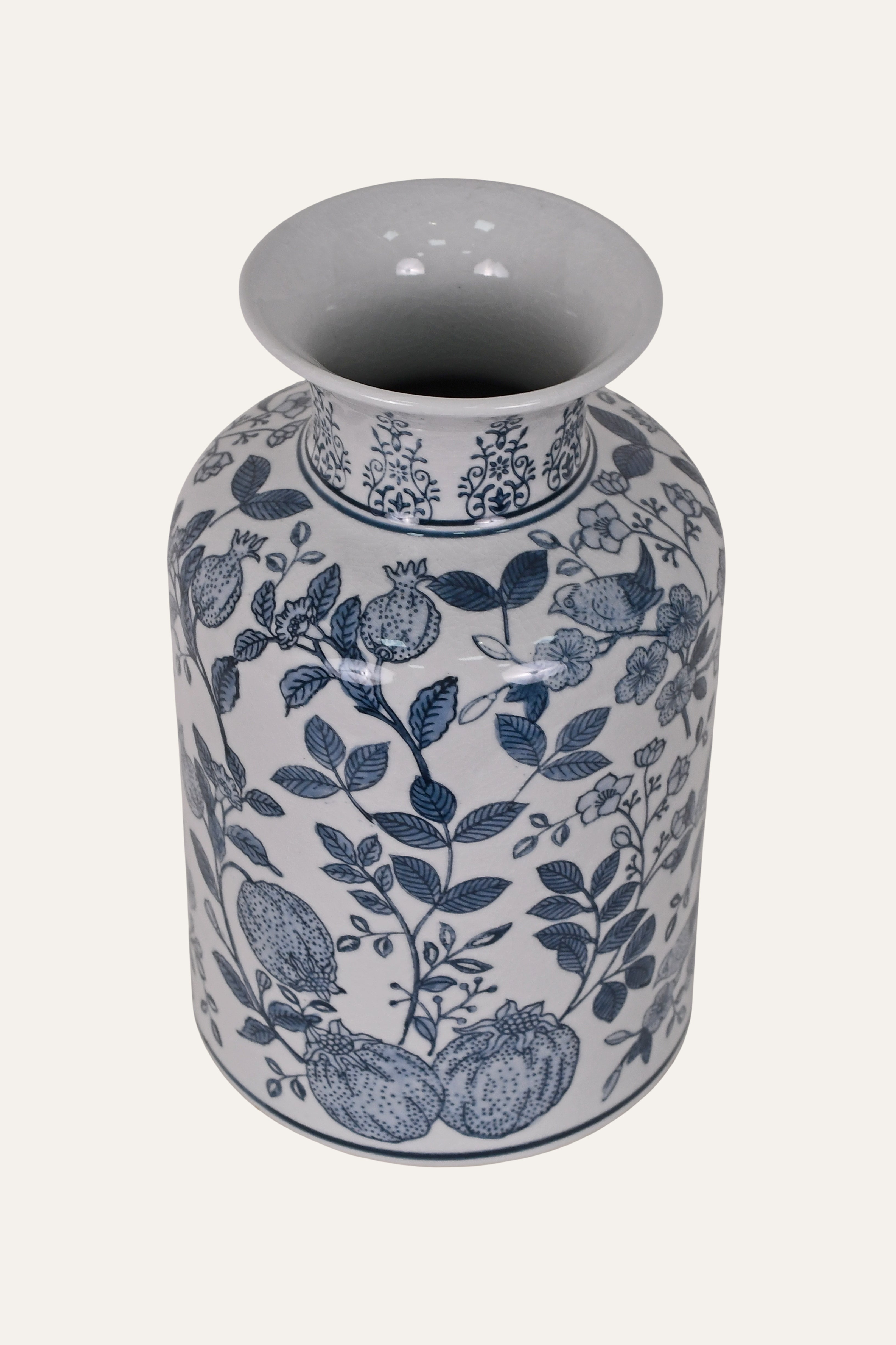 Vintage Chinoiserie Porcelain Pot