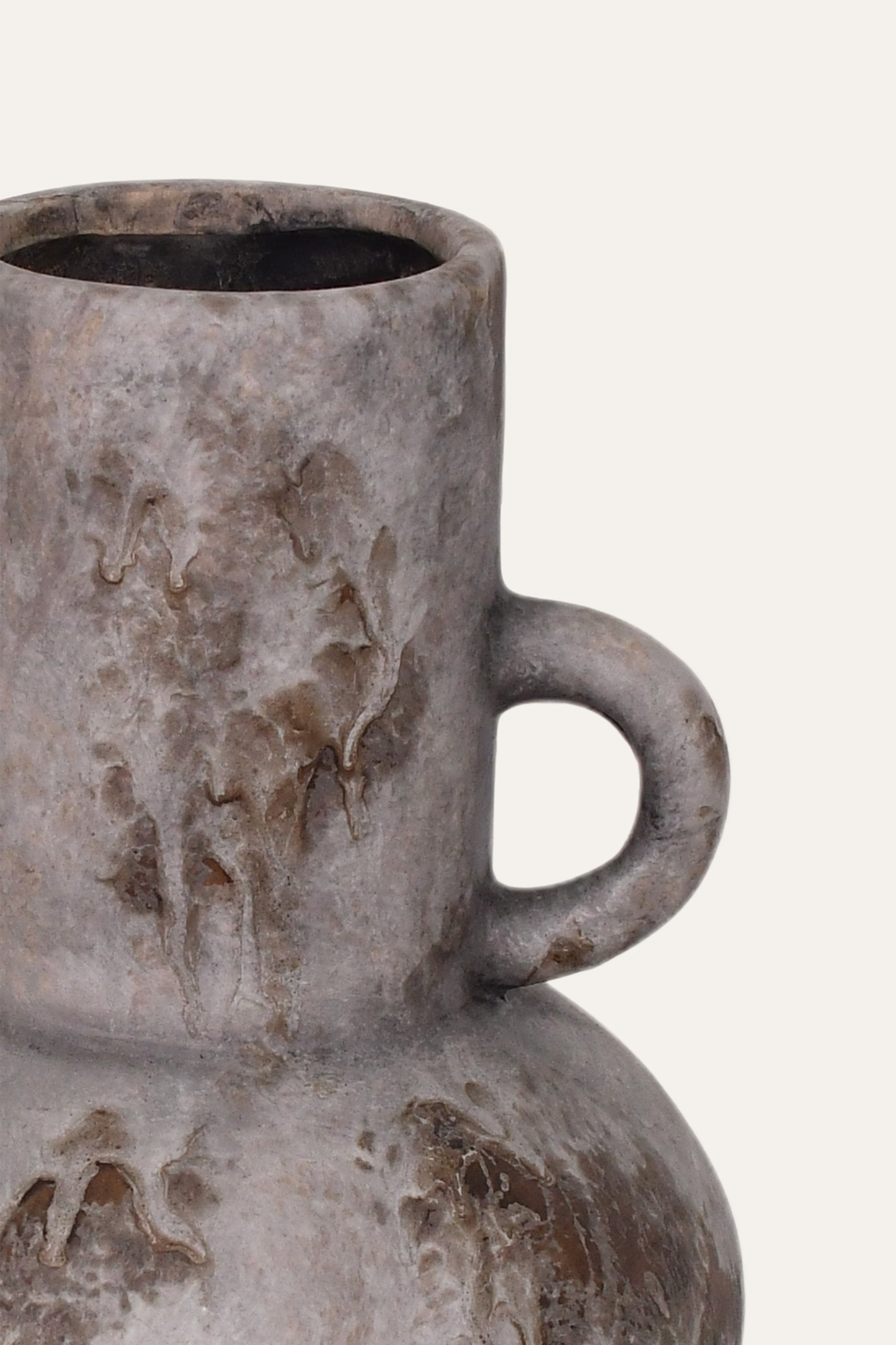 Vintage-style ceramic vase