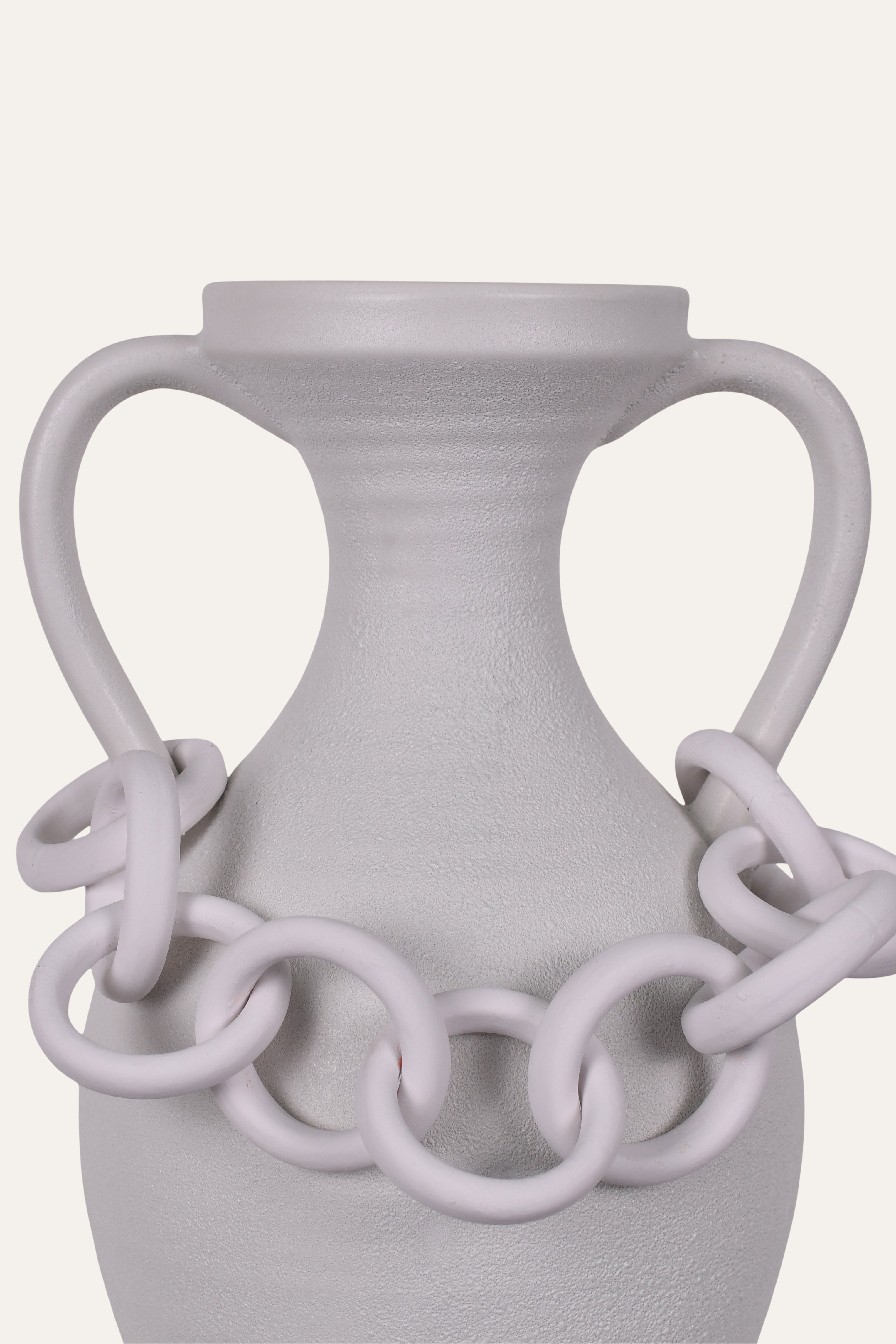 White ceramic vase with chain design