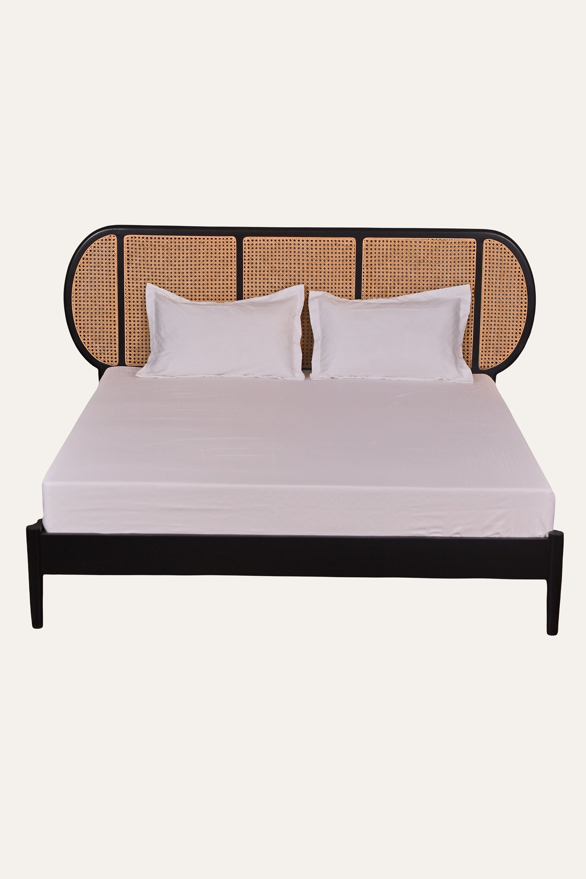 White Cotton Bed Linen Set