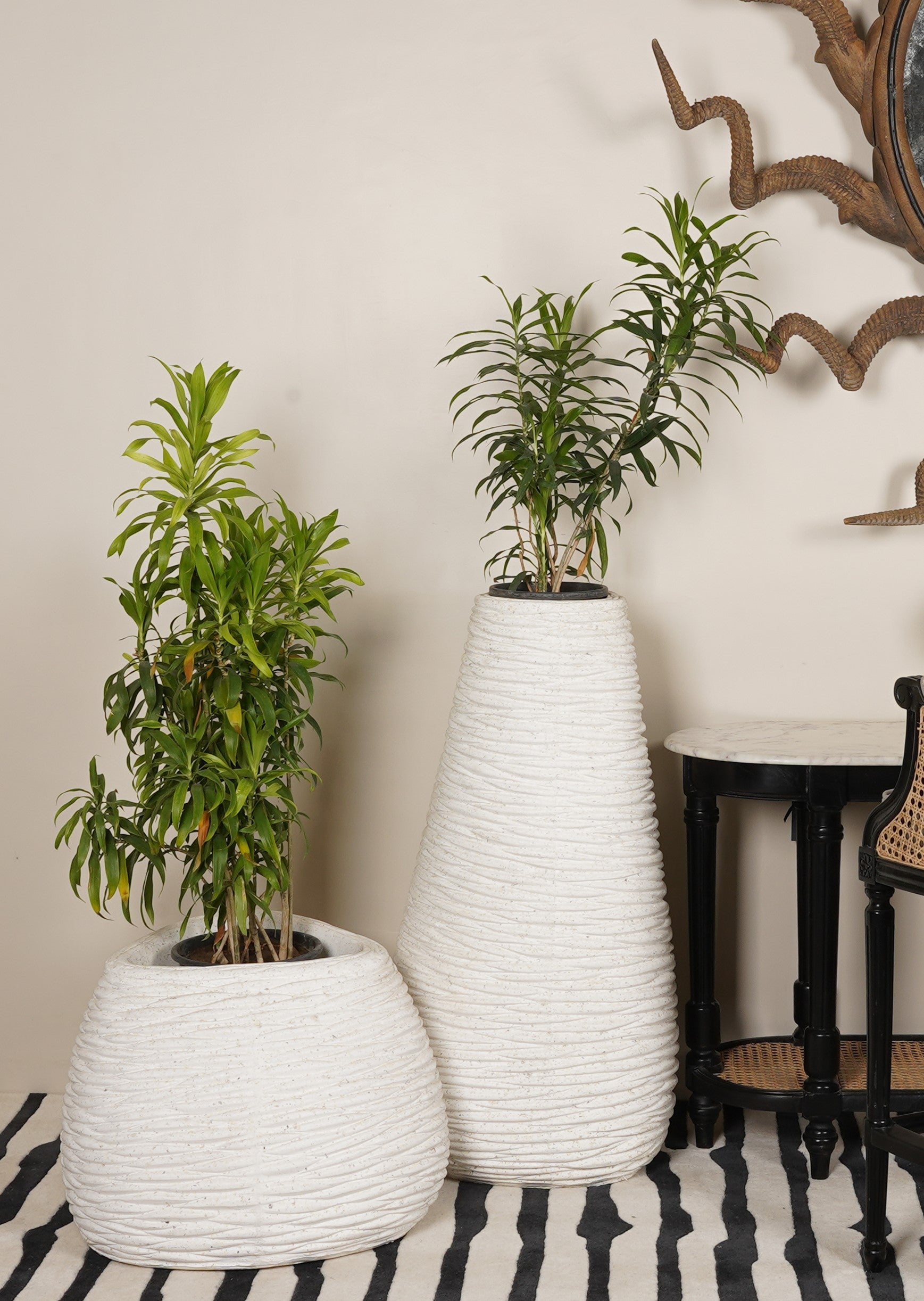 White Textured Planter_lifestyle