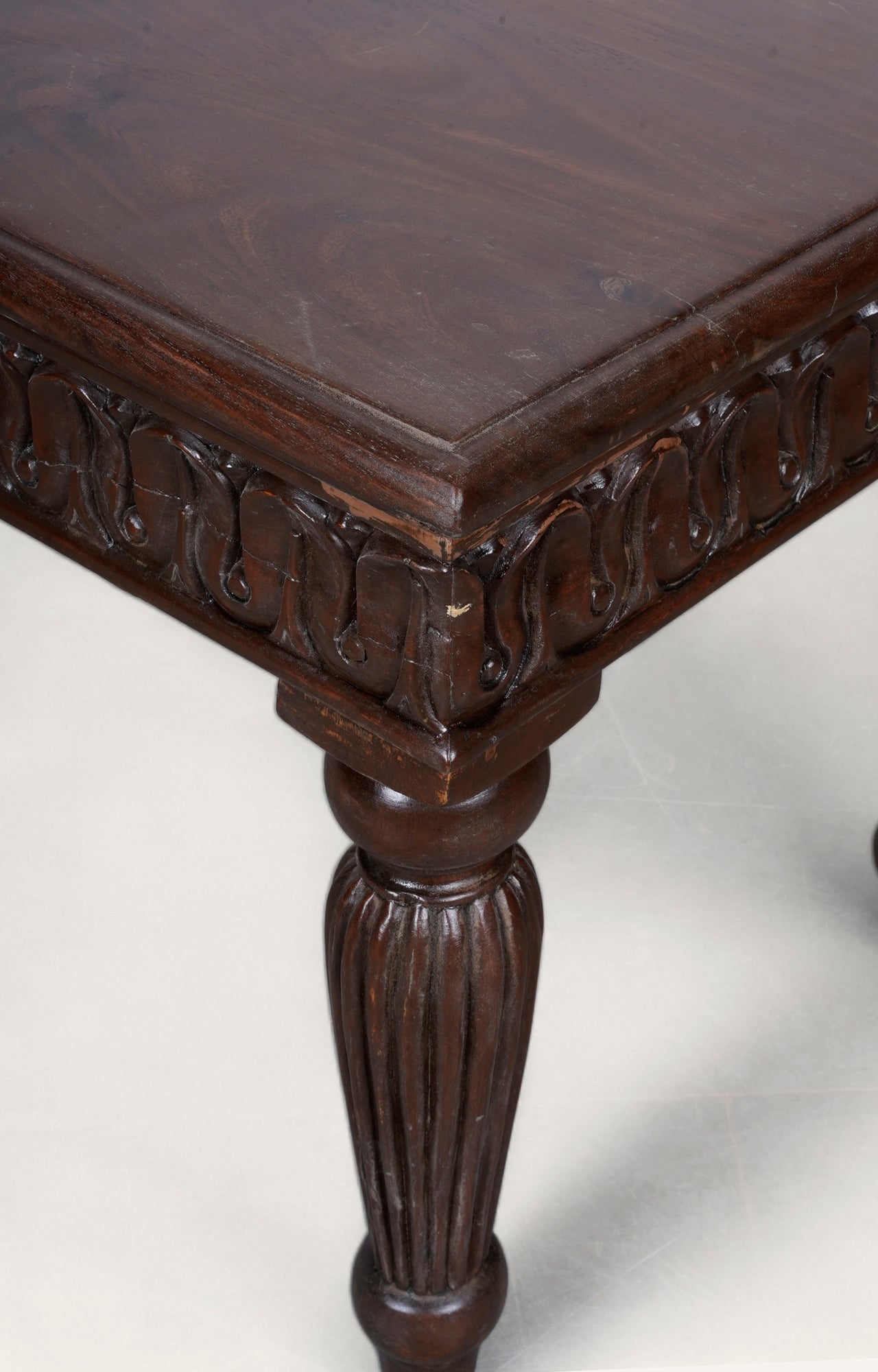 Wooden Carved Side Table_detailed