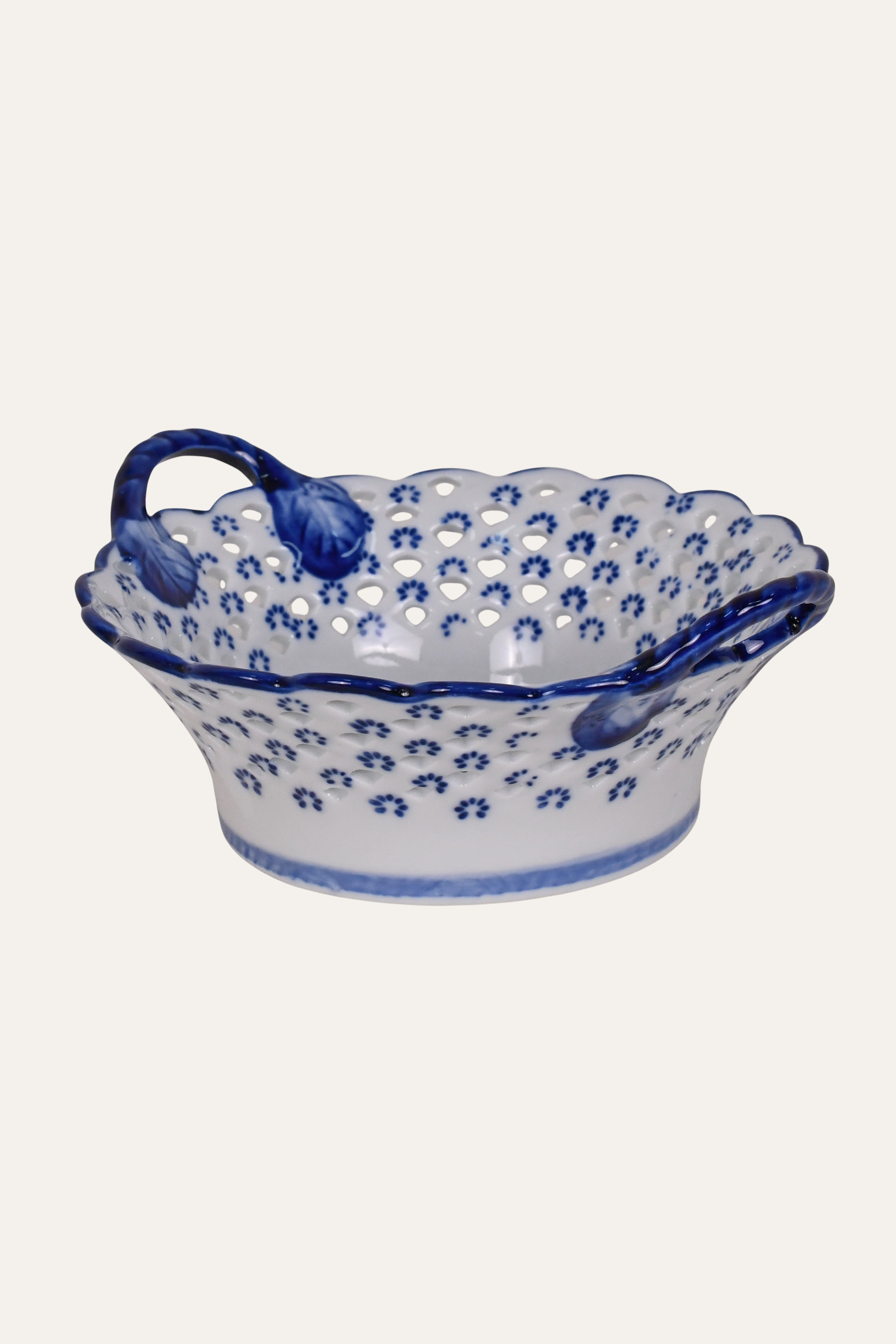 blue and white serving bowl