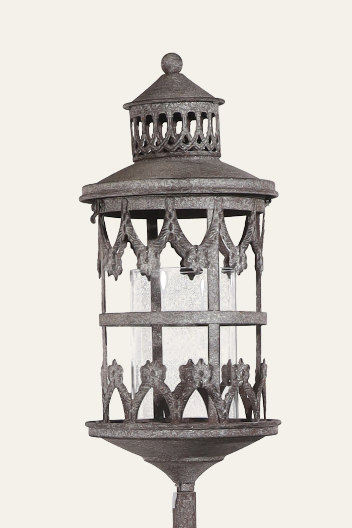 floor candle holder