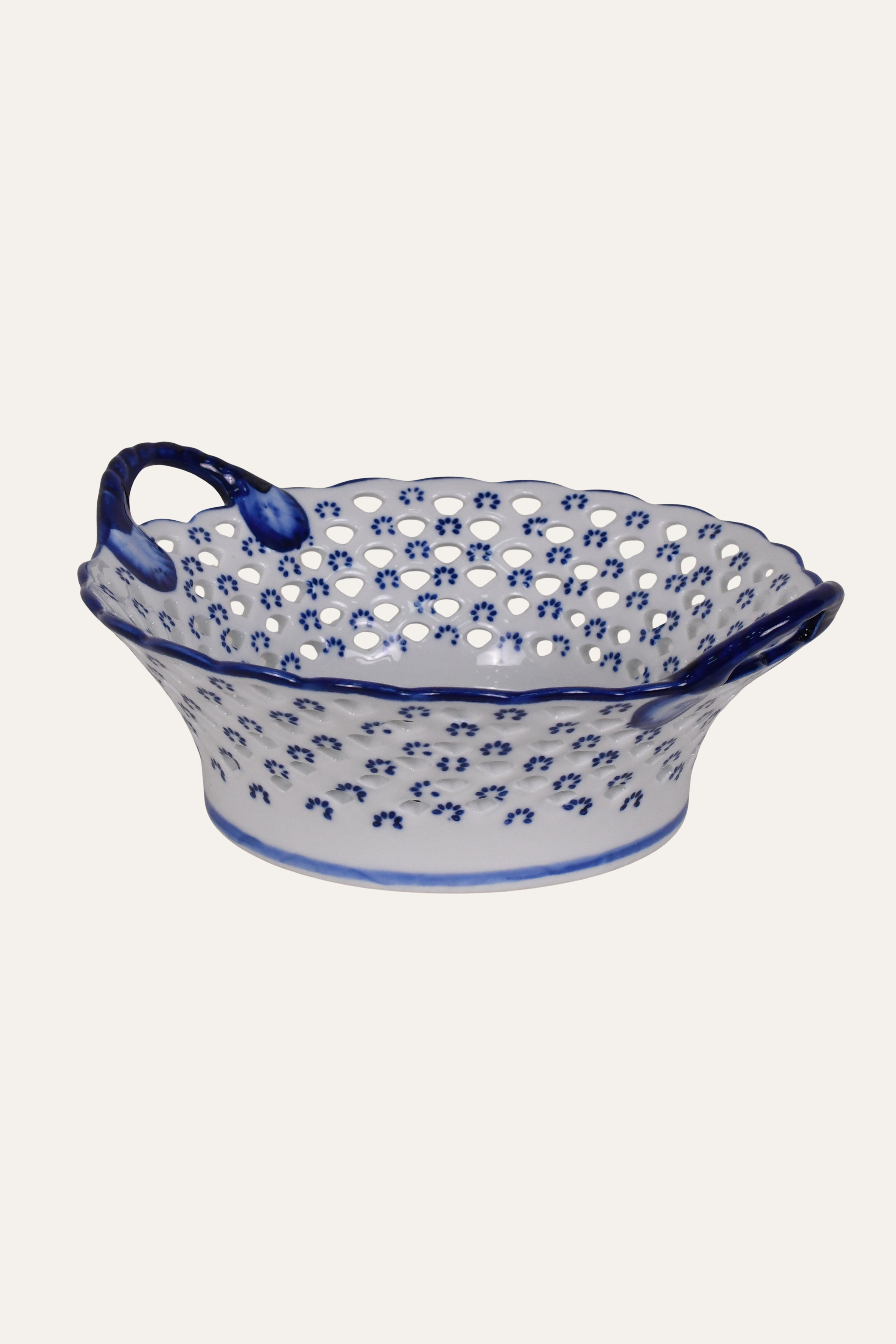 ceramic bowl for festive styling