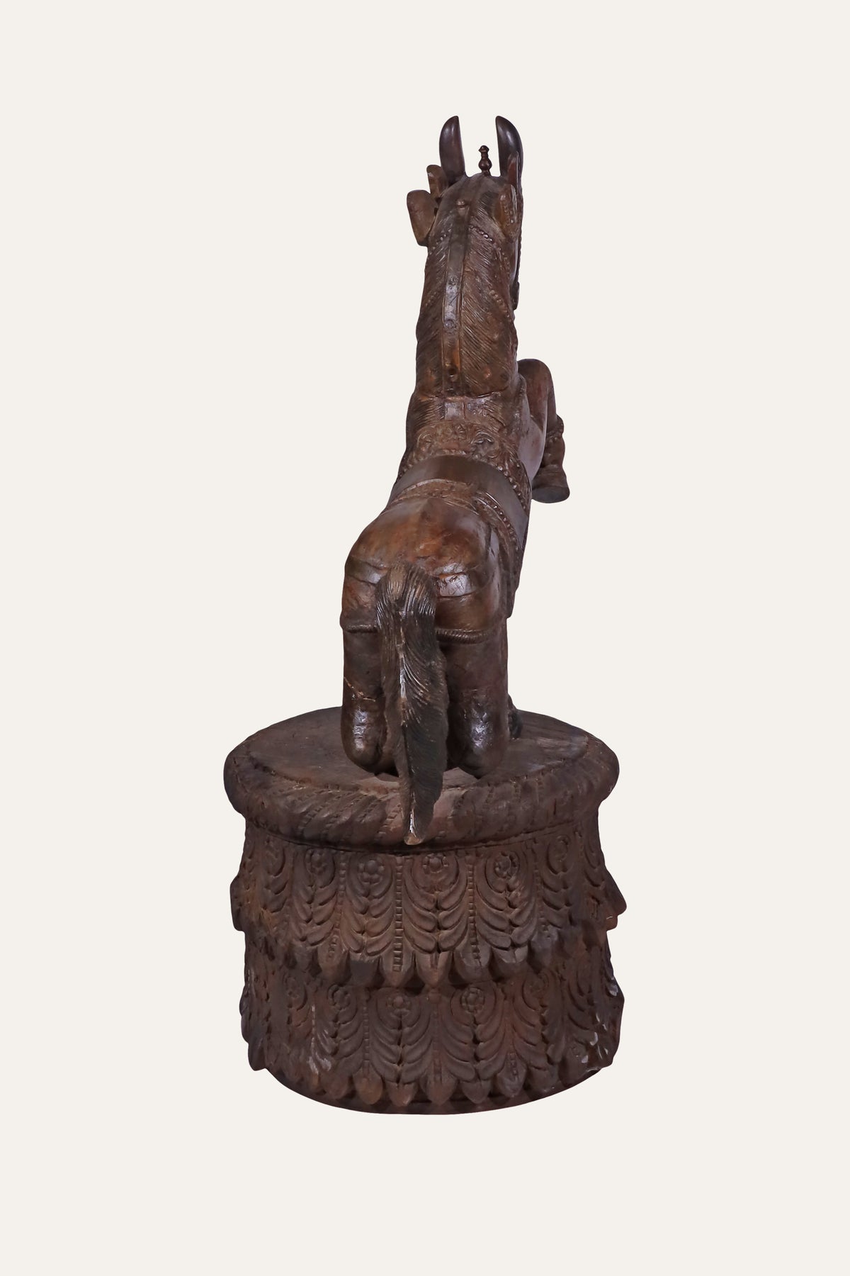 decorative horse statue