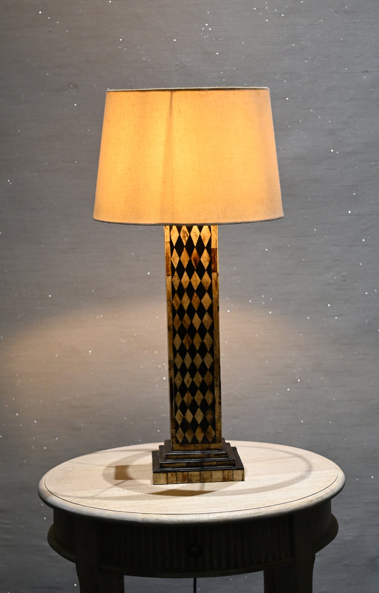 Bone table lamp