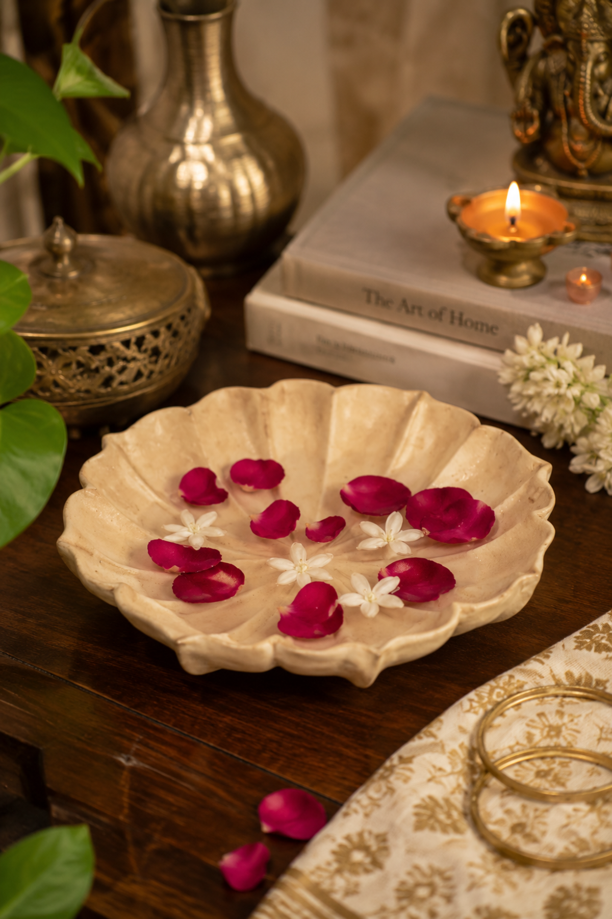 marble lotus shaped bowl