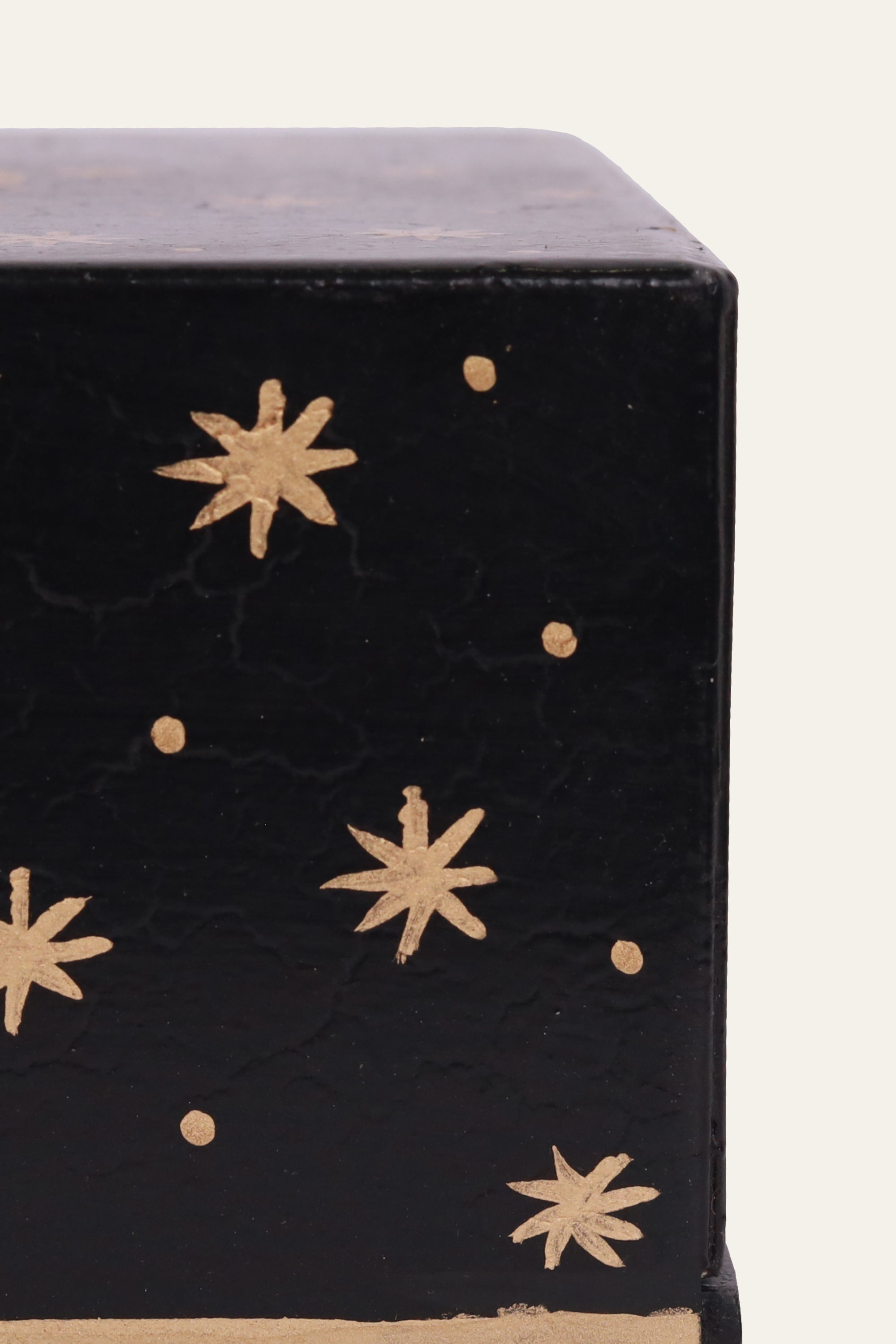 modern black tissue box