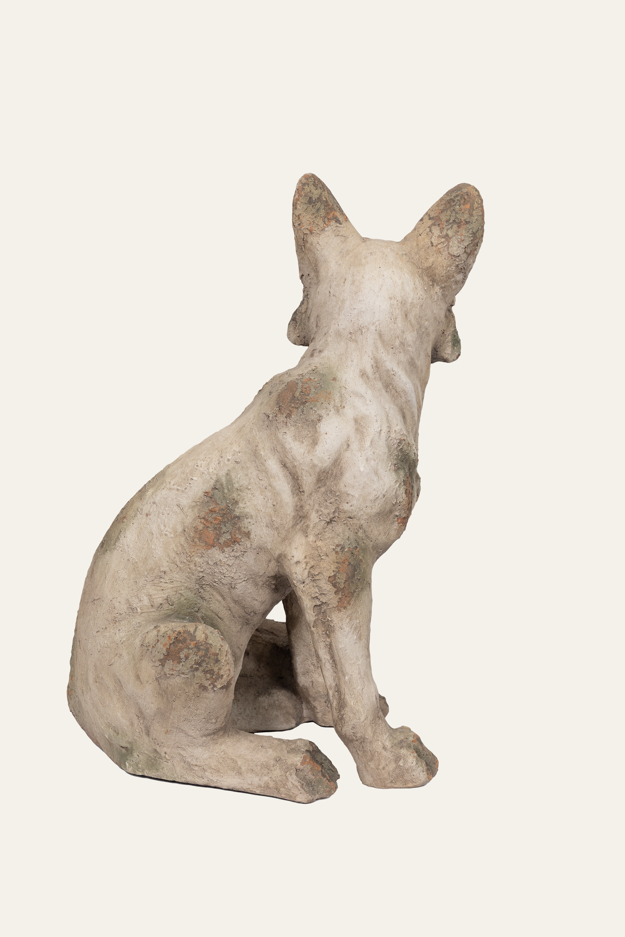 sculpture of a sitting Fox
