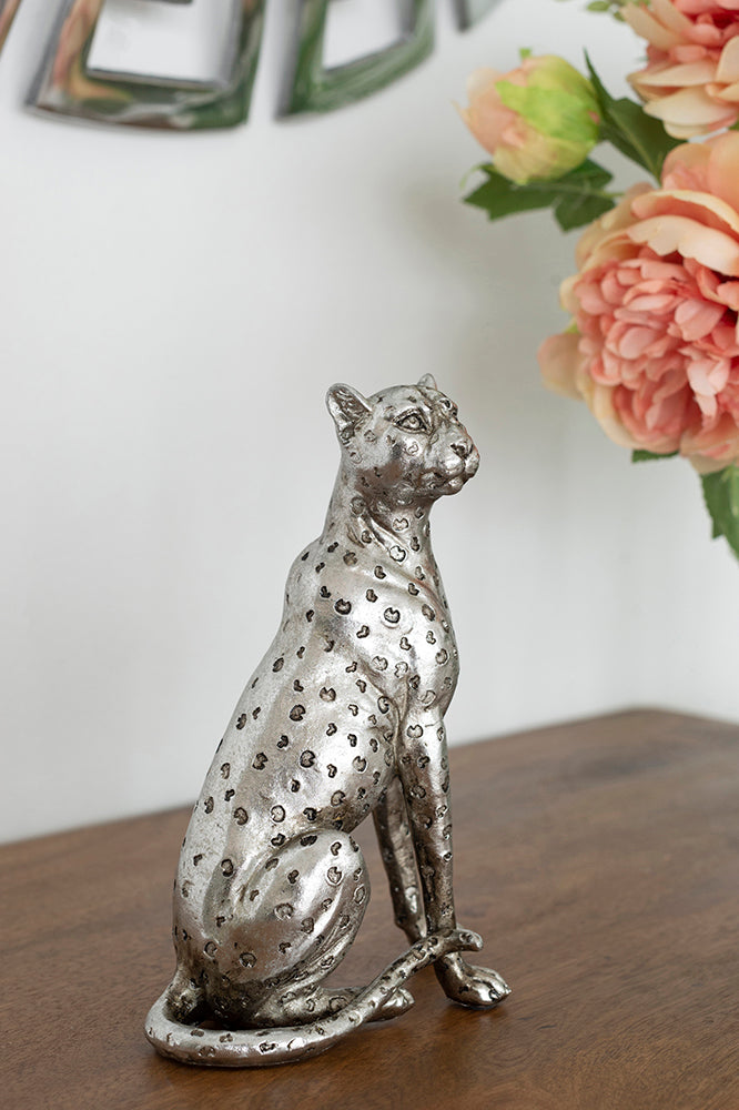 sitting leopard sculpture for home styling