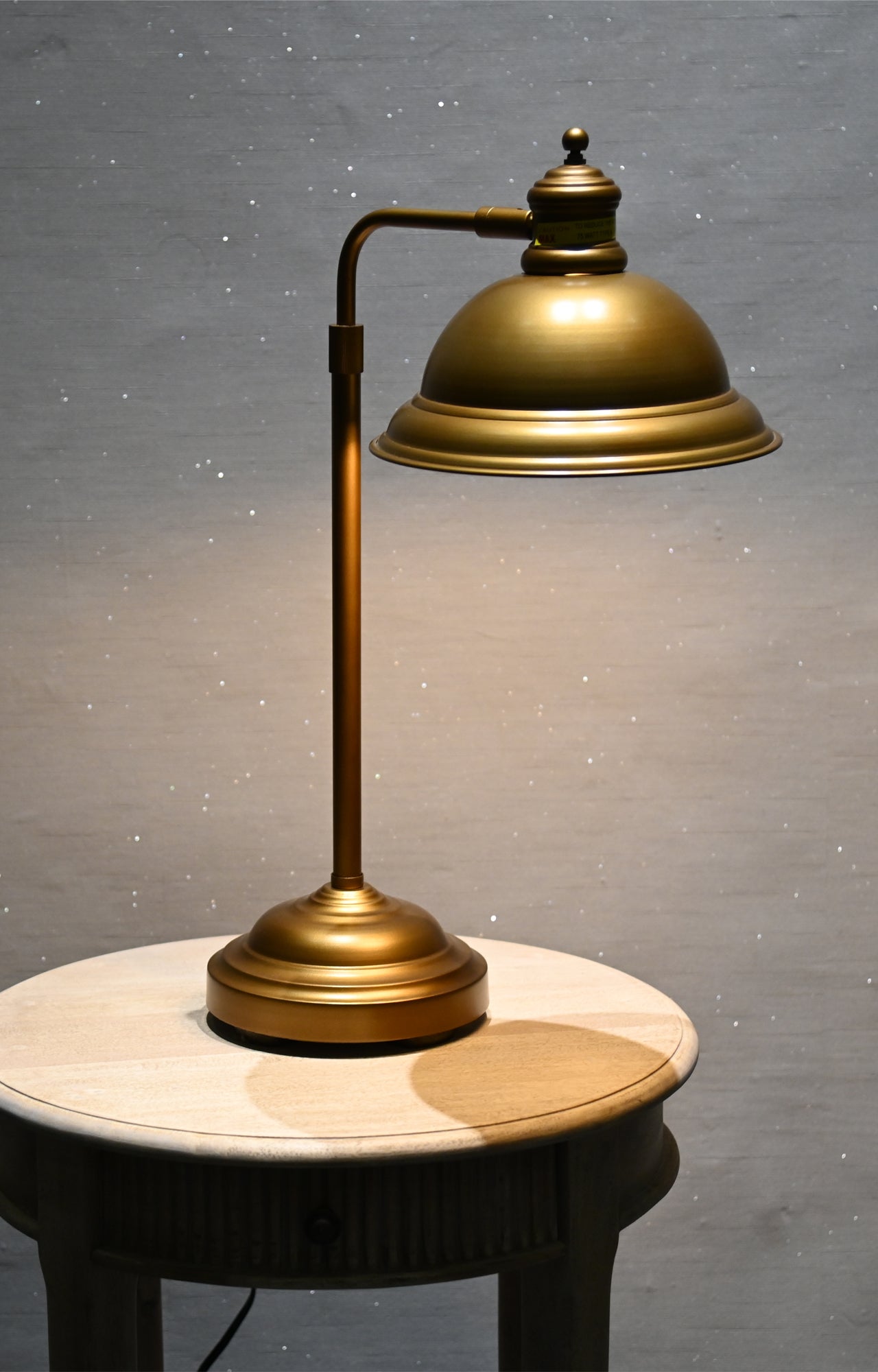 Lampost table lamp