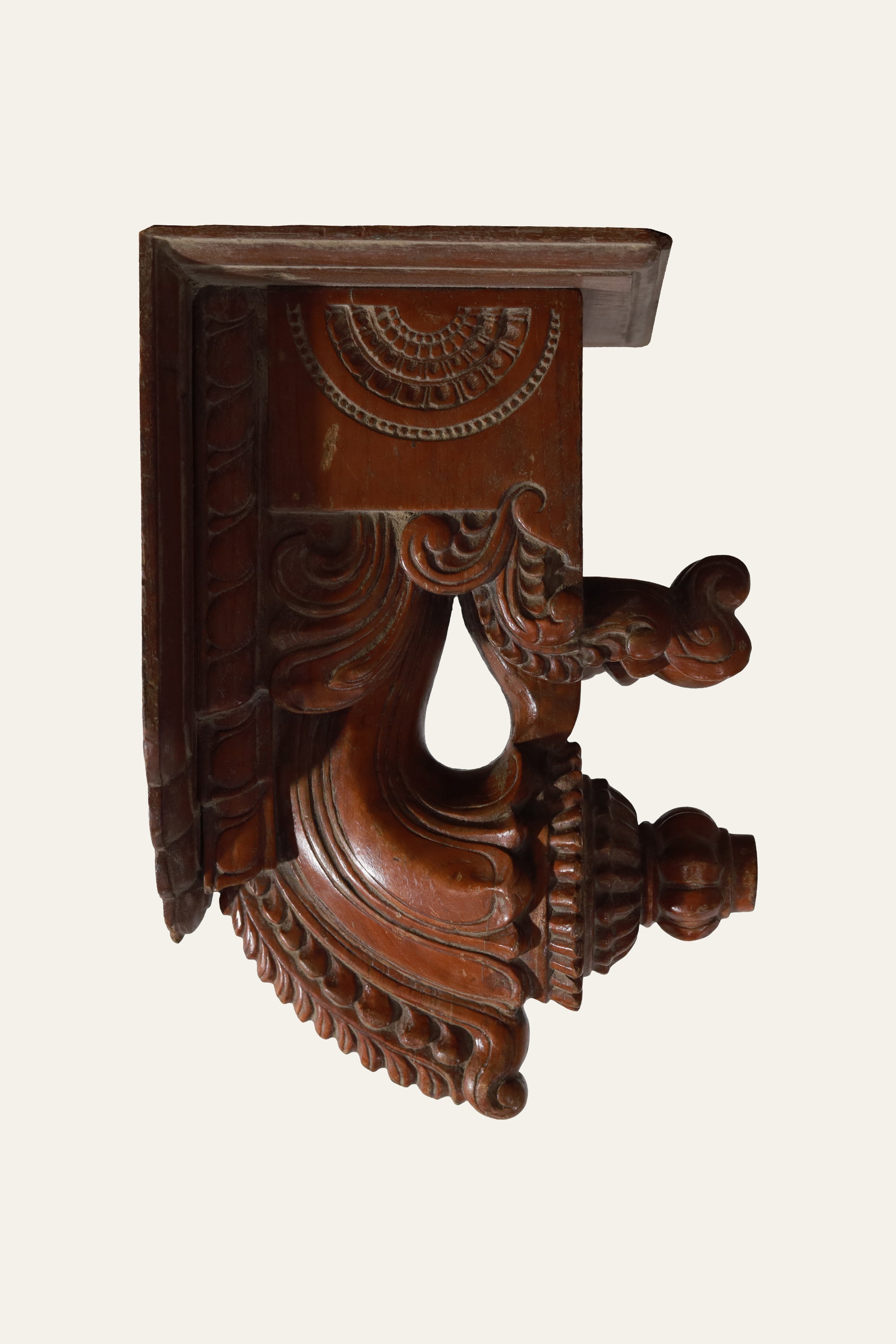 wooden scroll design wall bracket